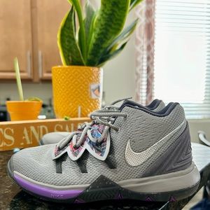 Nike Kyrie 5 Grafitti sneakers Youth Size 13C Like New, worn once